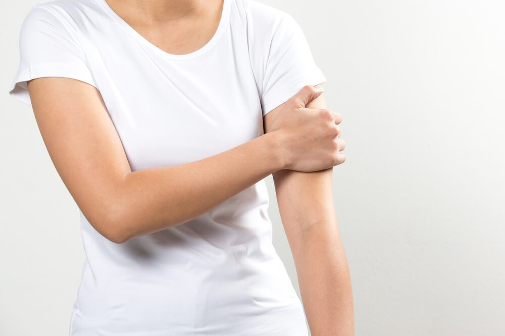 Three causes of pain from the shoulder to the elbow shutterstock 760756834 pain from shoulder to elbow