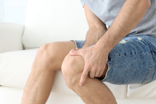 Can't bend your knee without pain? Here are five potential reasons why shutterstock 716459614 five potential reasons you canโt bend your knee without pain