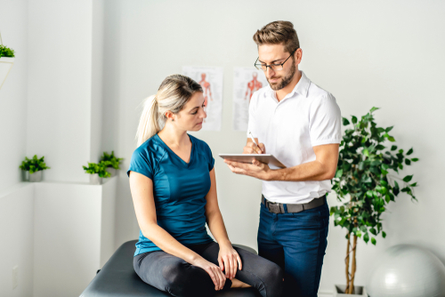 Three benefits of breaking up scar tissue with physical therapy