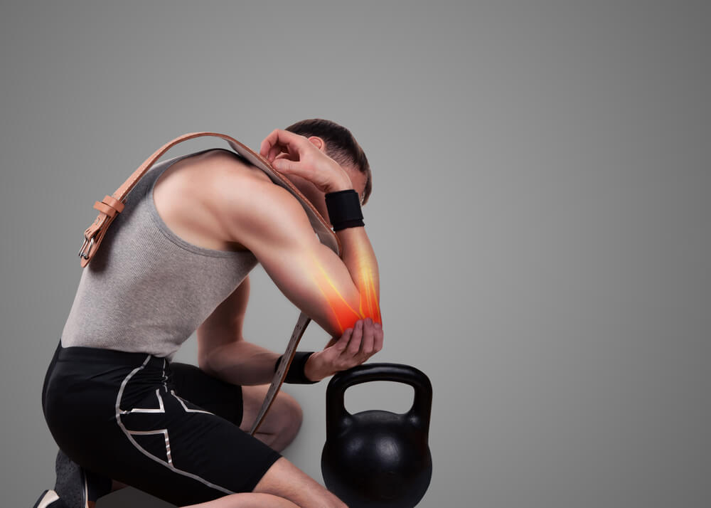elbow pain when lifting