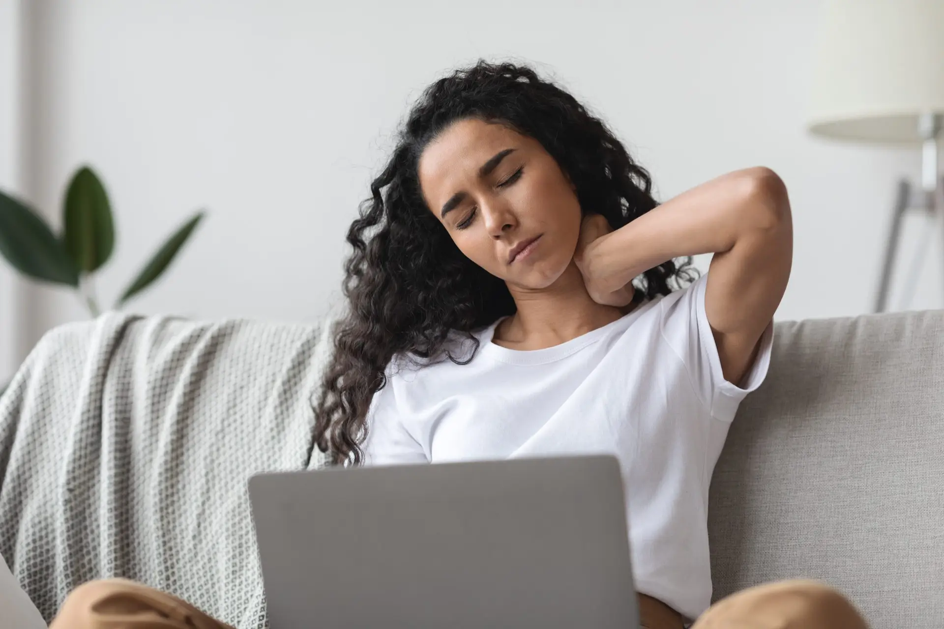 How to Get Rid of that Crunching Sound in Your Neck AdobeStock 403257295 scaled How to Get Rid of that Crunching Sound in Your Neck