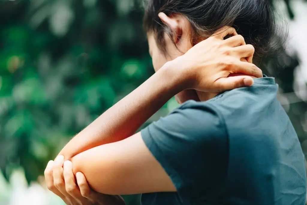 what causes burning elbow pain (and how to treat it) elbow pain